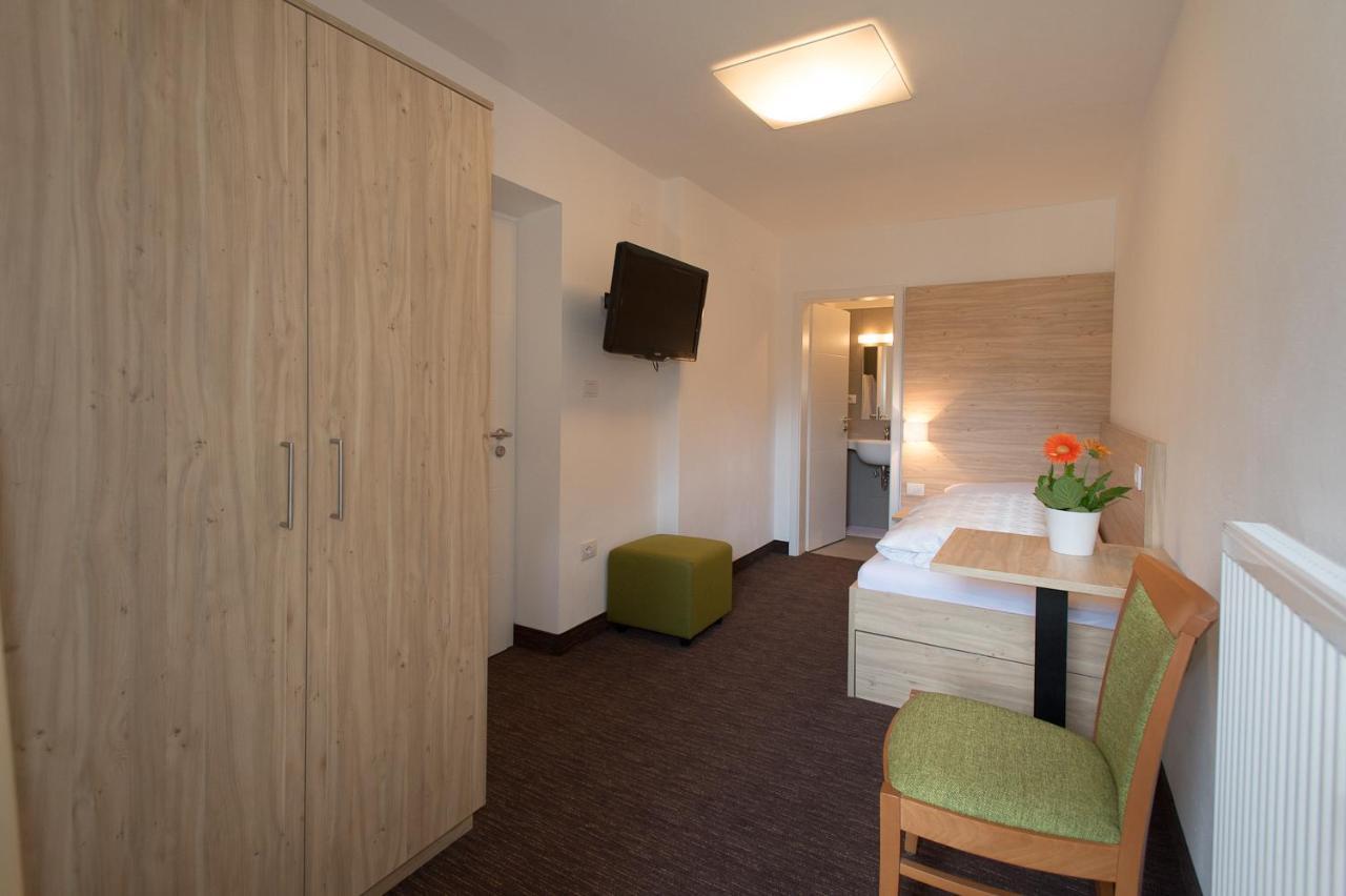 Hotel Stifter Lutago Exterior photo